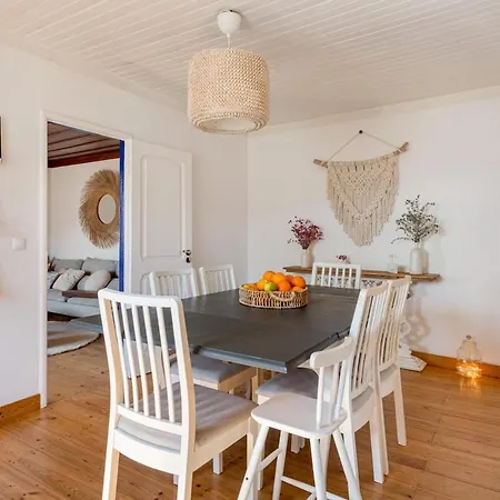 Pensión Guestready - Exceptional House Near Colares