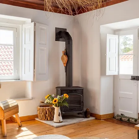 Joivy Fantastic House Near Colares